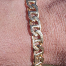 Load and play video in Gallery viewer, Video of Ben Garelick Estate 14K Yellow Gold 9.25 Inch 8MM Anchor Link Bracelet
