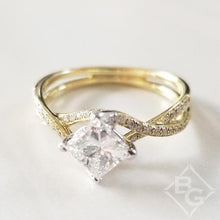 Load image into Gallery viewer, Simon G. Princess-Cut &quot;Twist&quot; Split Shank Diamond Engagement Ring
